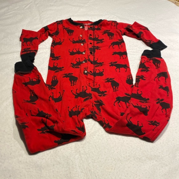 The little Blue House Size 6 PJ In Moose Print . - Picture 1 of 5